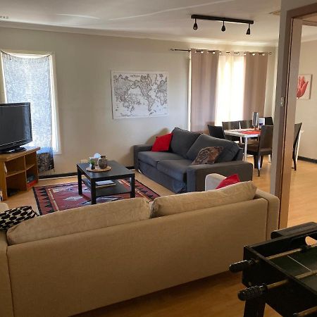 Home Away From Home Merredin Екстер'єр фото