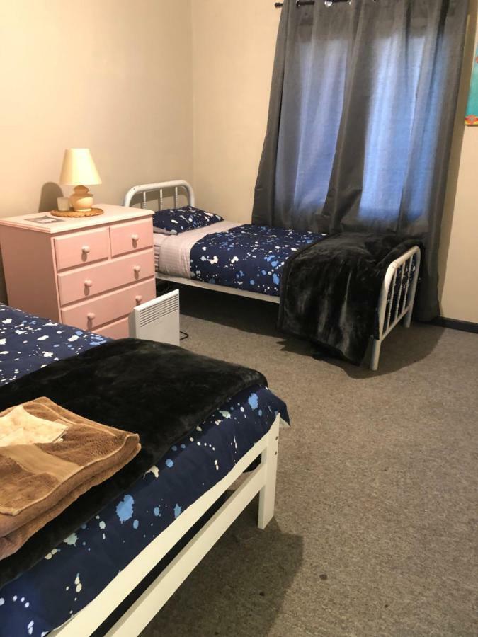 Home Away From Home Merredin Екстер'єр фото